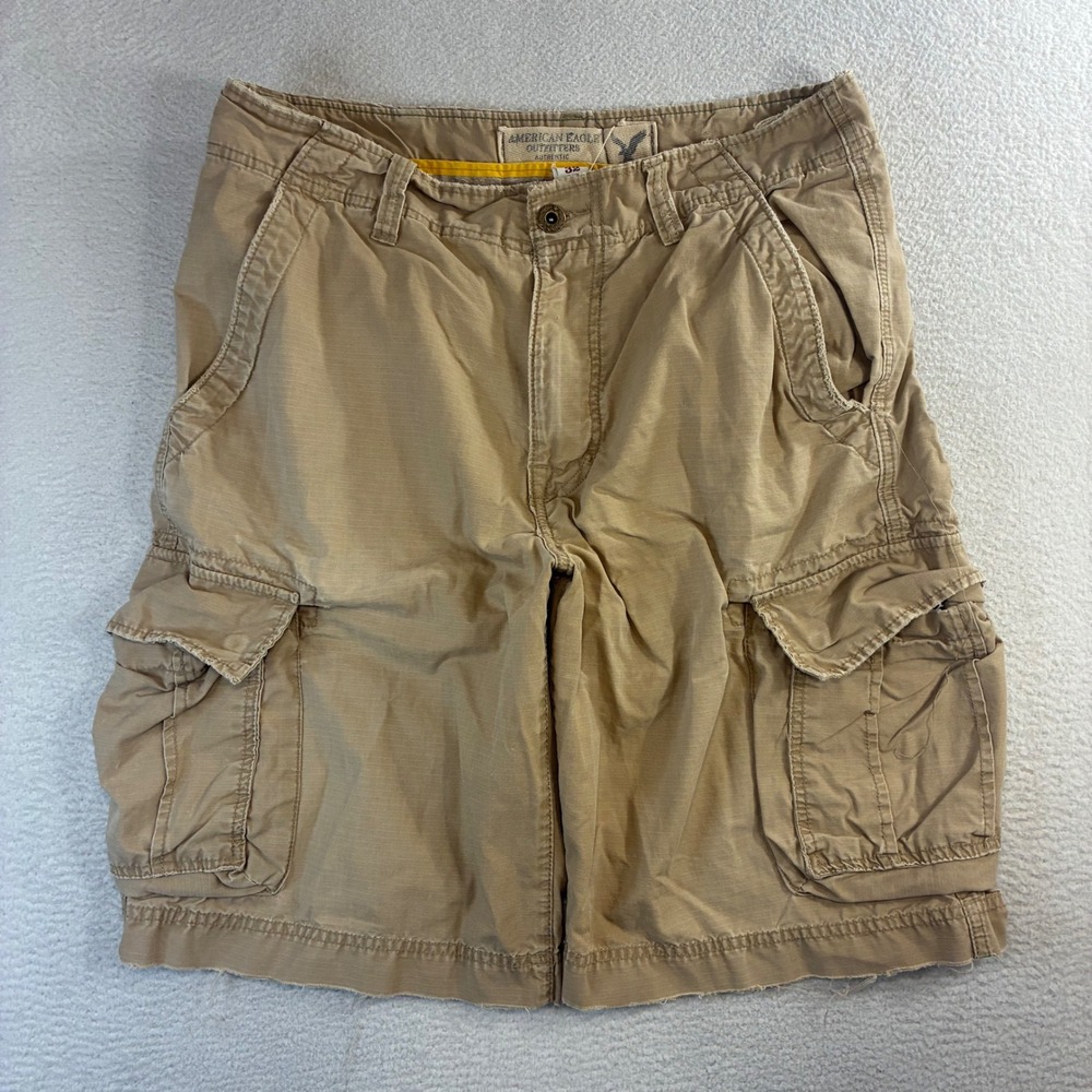 Y2K American Eagle Baggy Cargo Shorts 32x11 Tan Longer Length Classic Vintage
